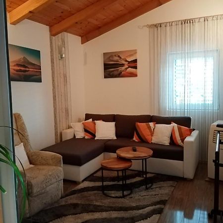 Apartments 2 Ivankovic สตารีกราด ภายนอก รูปภาพ