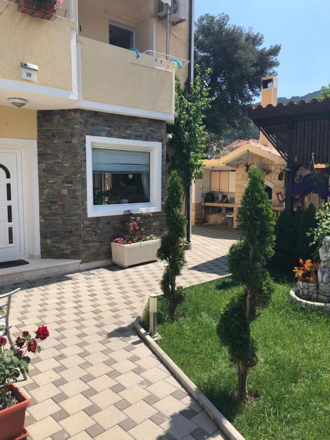 Apartments 2 Ivankovic สตารีกราด ภายนอก รูปภาพ
