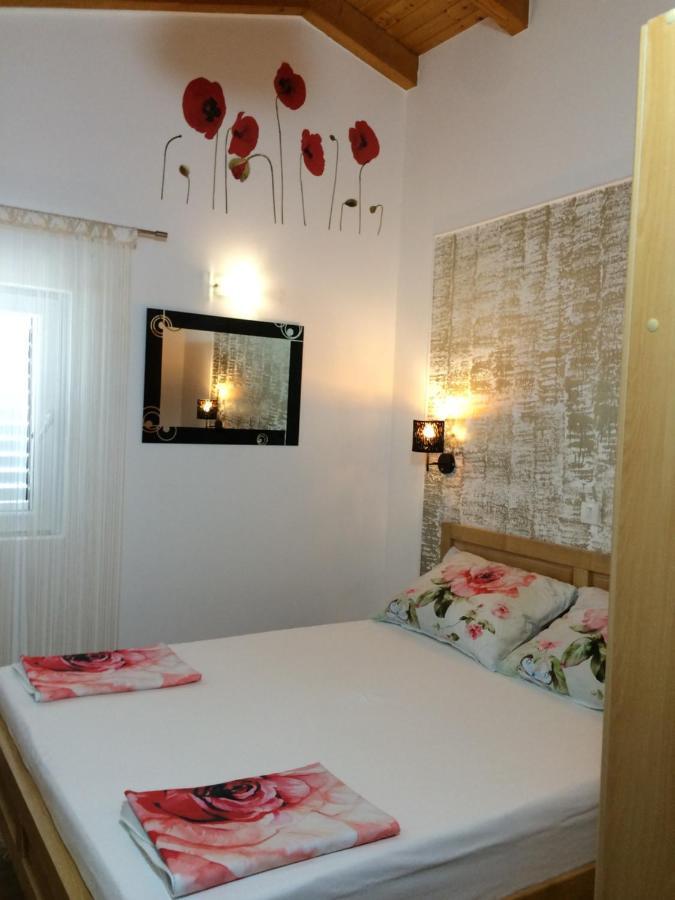 Apartments 2 Ivankovic สตารีกราด ภายนอก รูปภาพ