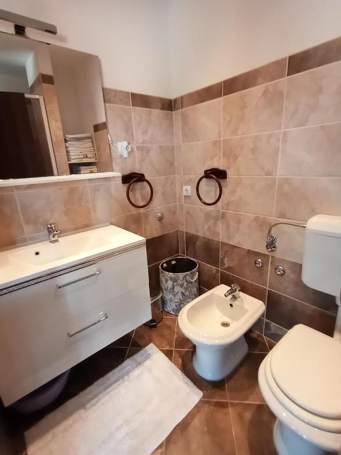 Apartments 2 Ivankovic สตารีกราด ภายนอก รูปภาพ