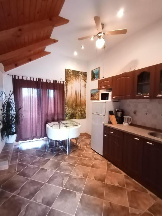 Apartments 2 Ivankovic สตารีกราด ภายนอก รูปภาพ