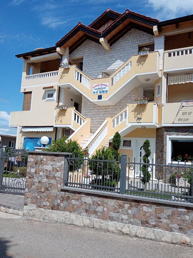 Apartments 2 Ivankovic สตารีกราด ภายนอก รูปภาพ